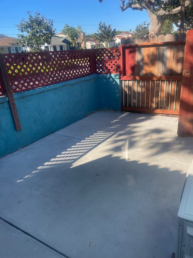 Photo - 11133 Culver Blvd Unit Rear