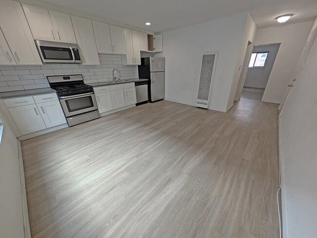 Photo - 6142 Eleanor Ave Unit 6