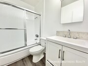 Photo - 5415 Newcastle Ave Unit 42