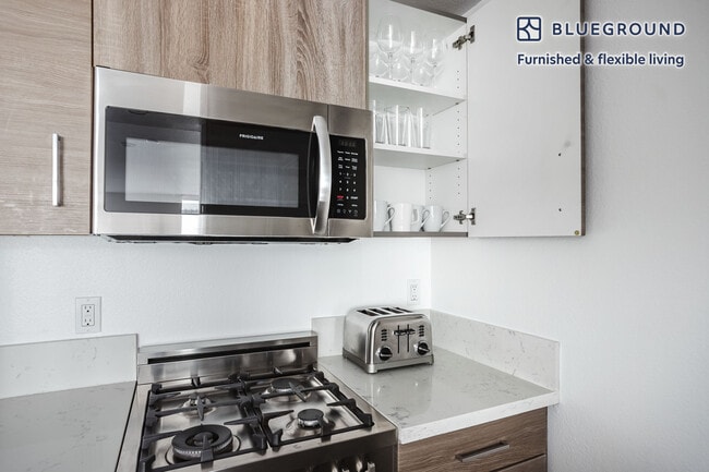 Photo - 6651 Franklin Ave Unit FL1-ID1217