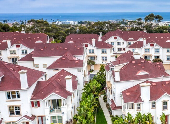 Photo - 820 Harbor Cliff Way Townhome