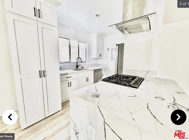 Photo - 121 Crescent Dr Unit D