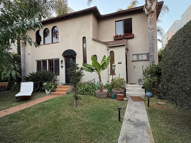 Building Photo - 725 Washington Blvd Unit Lower