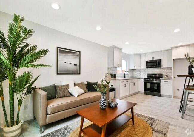 Building Photo - 3057 Vineyard Ave Rental