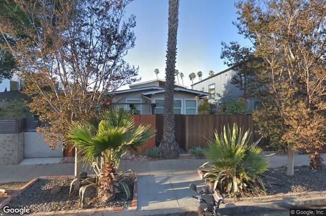 Building Photo - 643 Santa Clara Ave Unit 643A