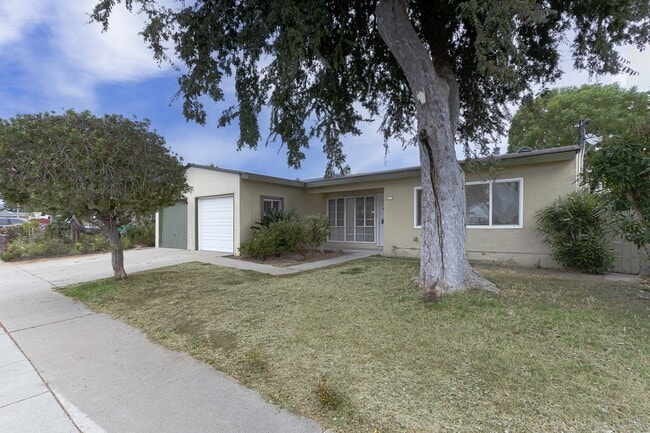 Building Photo - 3168-3170 Mandan Way Unit 3170 Rental