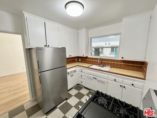 Photo - 7962 Norton Ave Unit 2