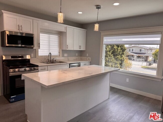 Building Photo - 1519 Crenshaw Blvd Rental