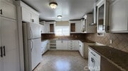 Photo - 927 W 3rd St Apartment