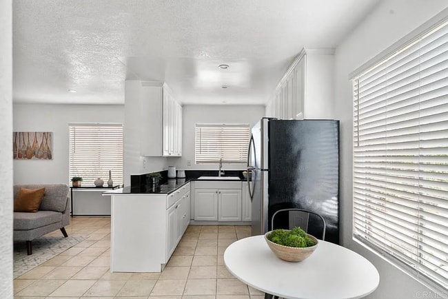 Photo - 4262 Wilson Ave Unit 8