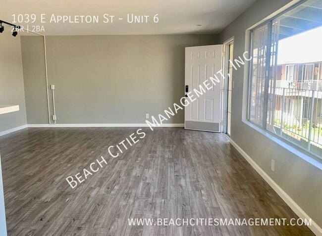 Photo - 1039 E Appleton St Unit 6