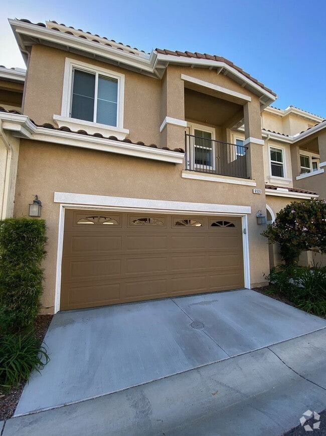 Building Photo - 4 Bedroom House in La Costa Greens Community