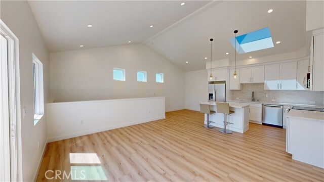 Building Photo - 363 Flower St