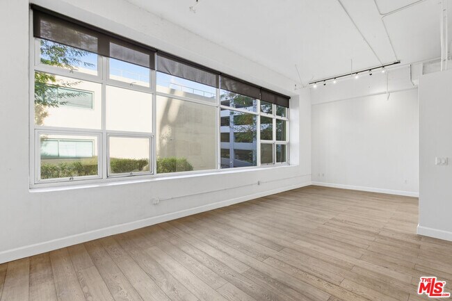 Photo - 1130 Flower St Unit 202