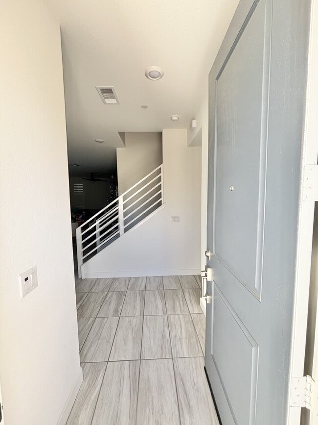 Building Photo - 4 Bedrooms in University Park
Available For Rent in January 2026