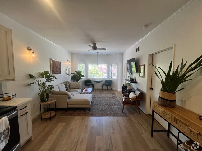 Building Photo - 2650 Broadway Unit 107 Rental