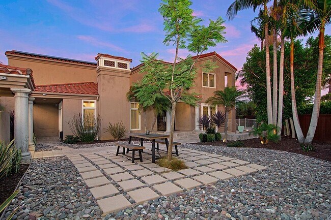 Photo - 927 Tingley Ln