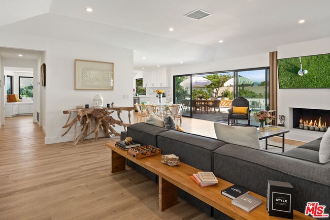 Photo - 72870 Deer Grass Dr