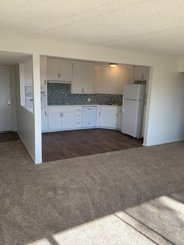 Floor Plan - 2+2 West