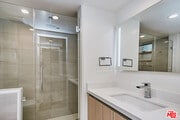 Photo - 328 N Maple Dr Apartment Unit 205