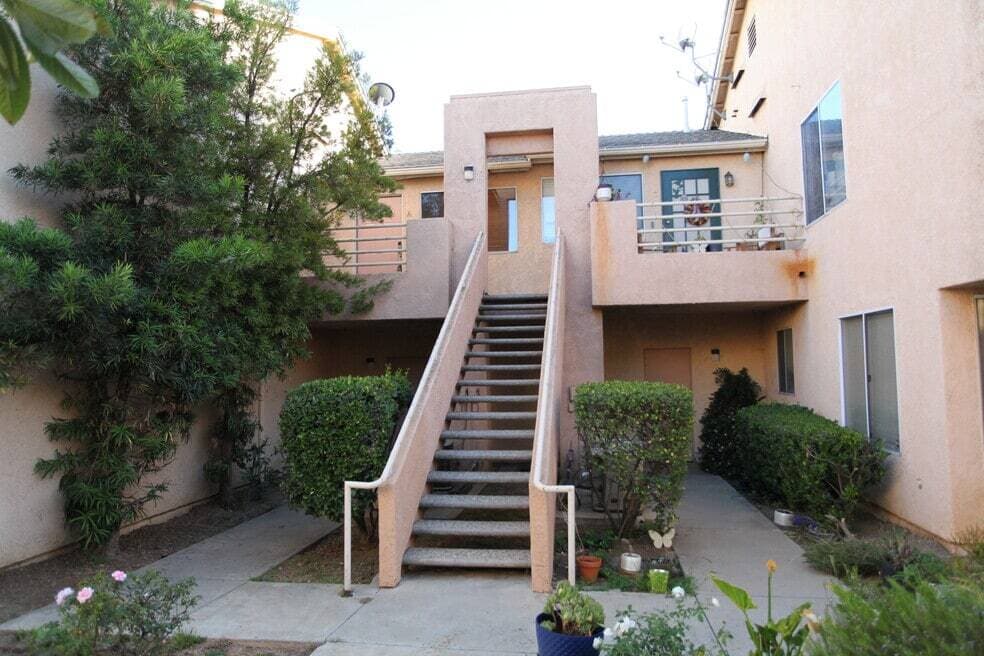 3D Tour - 11068 Sharp Ave Unit A