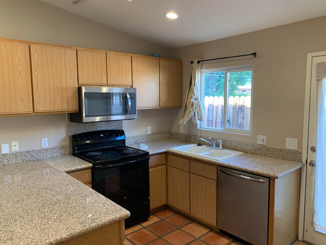 Building Photo - 53385 Avenida Rubio Rental