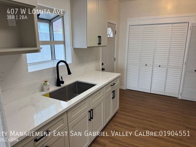 Photo - 407 W Lomita Ave
