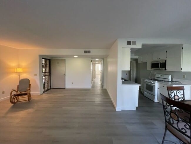 Photo - SAN BERNARDINO NEXT TO GOLF COURSE 3+2 CONDO Private and Quiet Building!!!