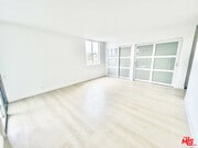 Photo - 468 S Roxbury Dr Unit 404