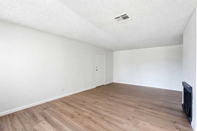 Photo - FIRST FLOOR 2BR + 2BA CONDO IN PASADENA! Unit 101