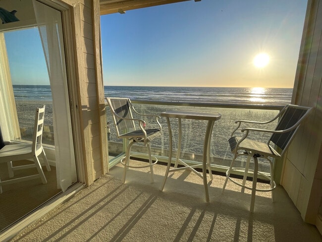 Photo - 3755 Ocean Front Walk Unit 12