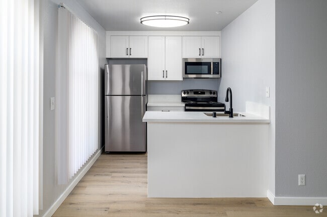 Seagrass - Remodeled Kitchen - Salt & Vine Oceanside Apartments