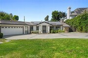 Photo - 18433 Tarzana Dr House