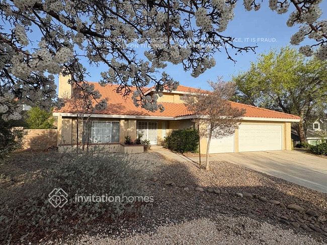 Building Photo - 41223 Maple St