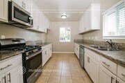 Photo - 7823 Louise Ave