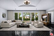 Photo - 305 S Bedford Dr