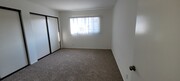 Photo - Woodman Oaks Apartments