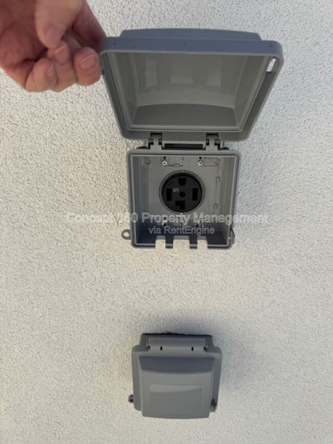 Photo - 6170 Briercrest Ave