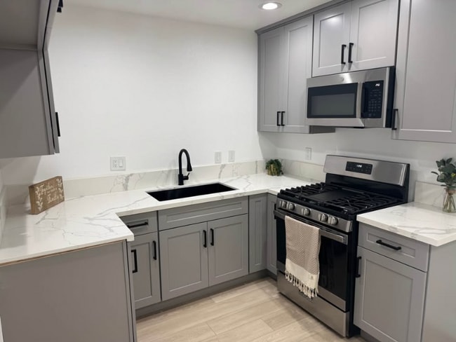 Photo - 5776 Rostrata Ave Apartment Unit 01