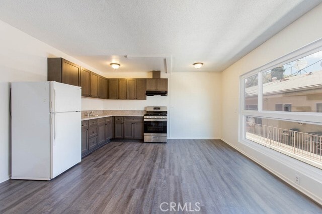 Photo - 930 N Stanley Ave Unit 8