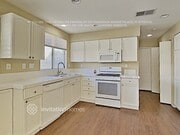 Photo - 892 Pathfinder Way