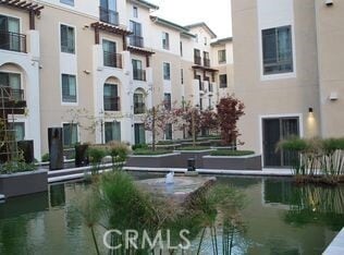 Building Photo - 28 N 3rd St Unit A210