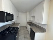 Photo - 6633 Woodley Ave Unit 14