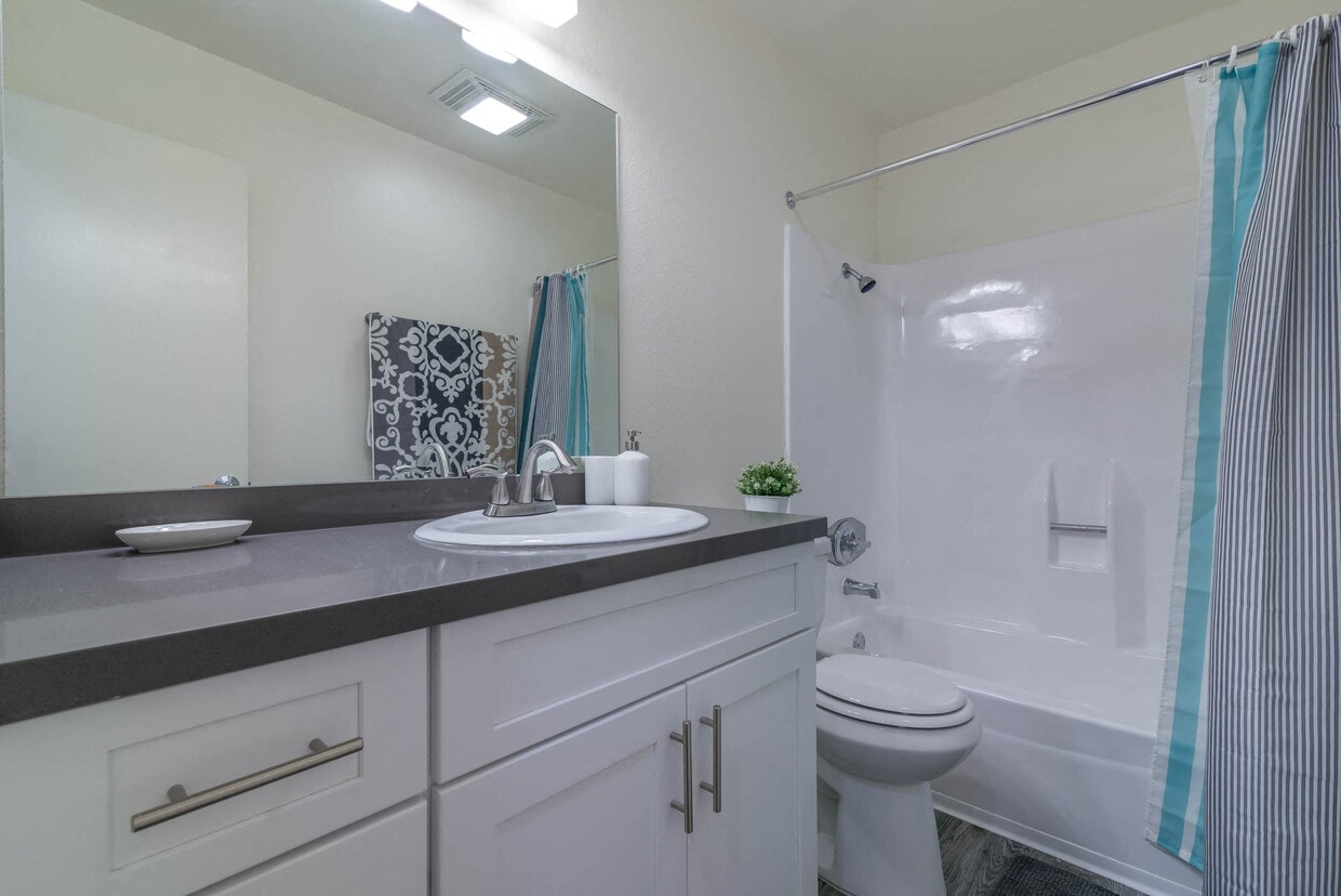 Floor Plan - 2 Bedroom