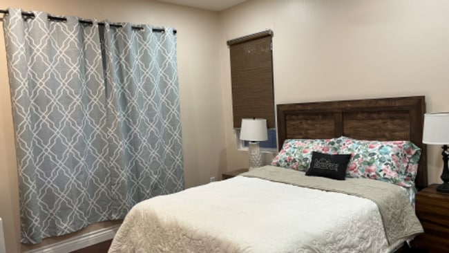 Photo - 13885 Camp Rock St