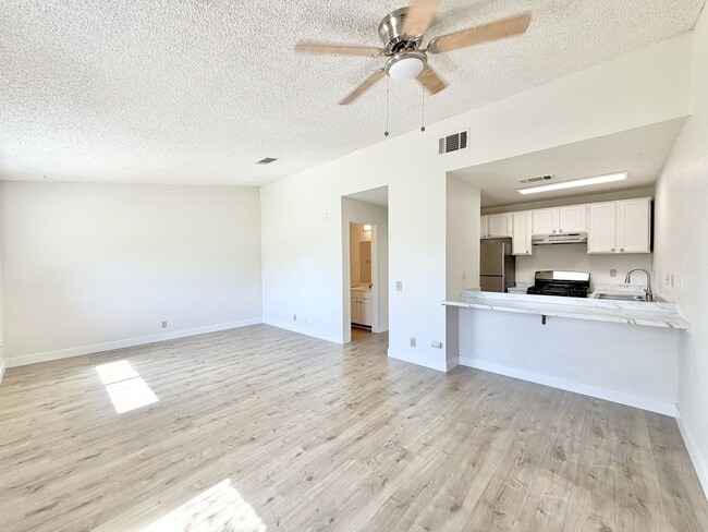 Building Photo - 66738 Taco Way Unit B