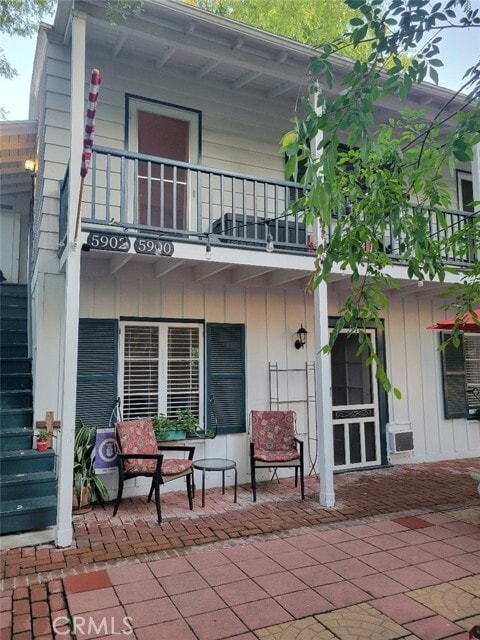 Photo - 5900 Echo St Apartment