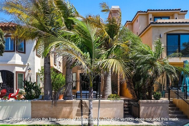 Building Photo - Coastal Huntington Beach Rental Near the Beach – 3BR/4BA with Private Rooftop Deck | Furnished or...