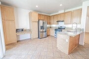 Photo - 4 Bedroom Home for Rent in Canyon Country!