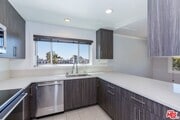 Photo - 1539 Laurel Ave